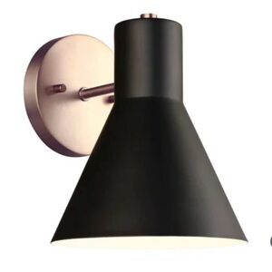 BRAND NEW* Still in box* Generation Lighting Towner 8" Tall Bathroom Sconce 2AV